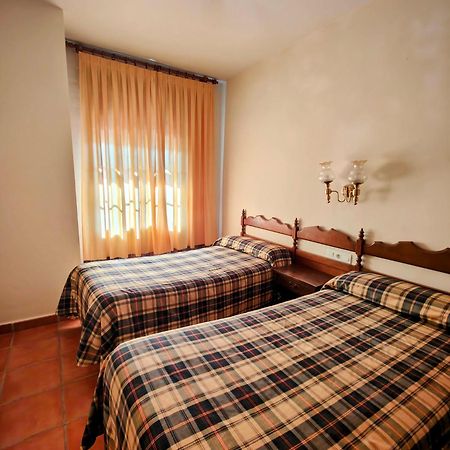Hostal Montemayor Montemayor del Rio 외부 사진